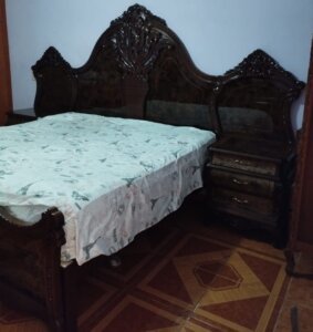Recámara completa estilo contemporáneo con cama king size en Puerta de Hierro, Zapopan.