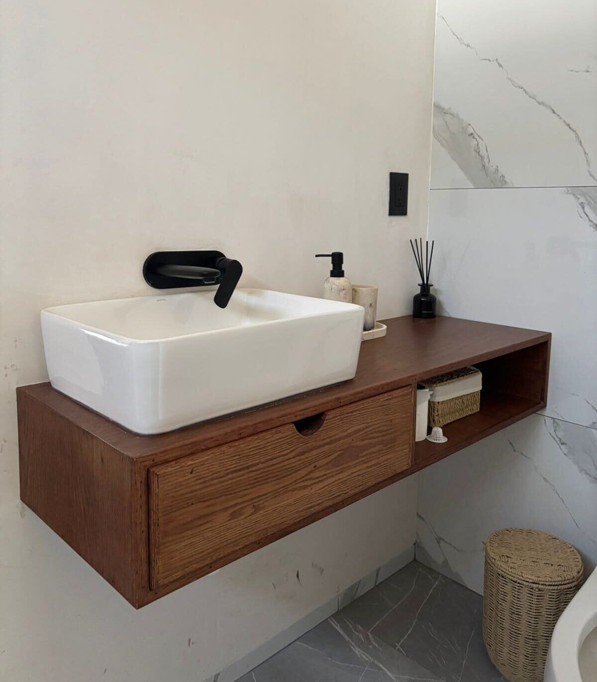 Mueble para baño moderno estilo contemporáneo